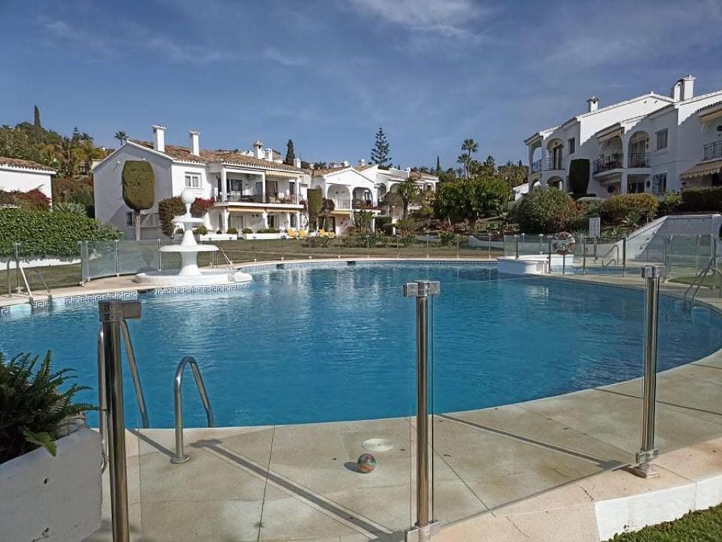 Apartamento Le Joyau Andalou Estepona Exterior foto